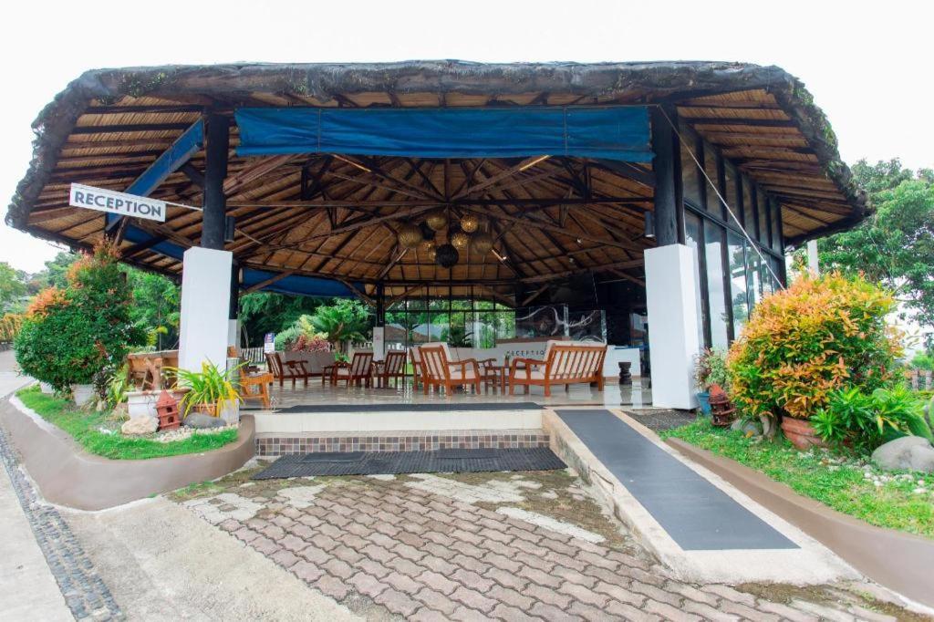Ultra Winds Mountain Resort (Adults Only) Cagayan de Oro Exteriör bild