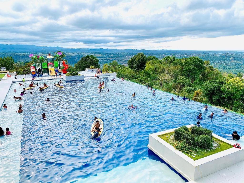 Ultra Winds Mountain Resort (Adults Only) Cagayan de Oro Exteriör bild