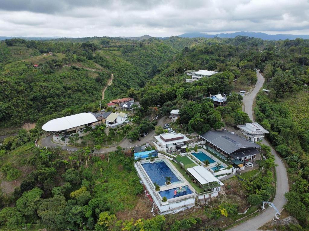 Ultra Winds Mountain Resort (Adults Only) Cagayan de Oro Exteriör bild