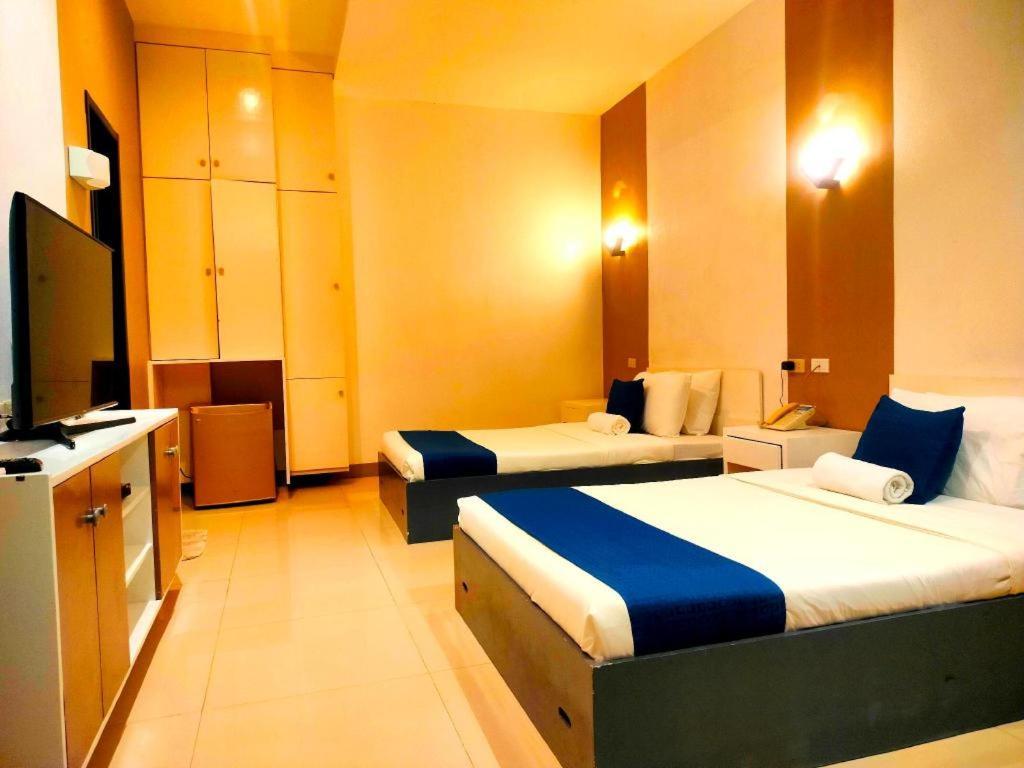 Ultra Winds Mountain Resort (Adults Only) Cagayan de Oro Exteriör bild
